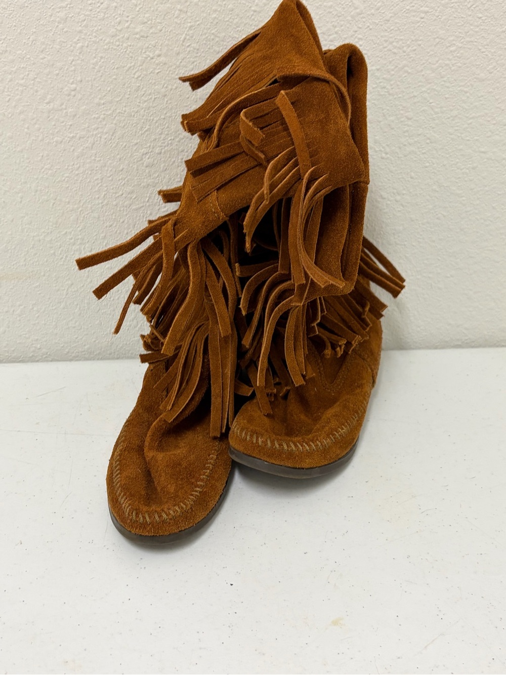 NWOB Minnetonka Suede Fringe Booties - Cognac